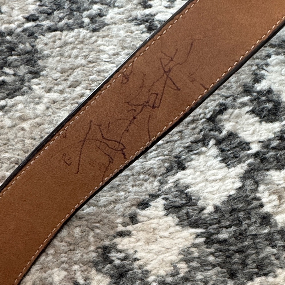 Vintage Coach Tan and Brown Signature Shoulder Bag - Picture 4 of 8